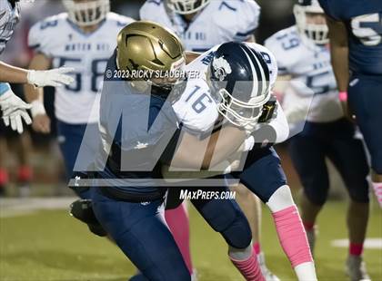 Thumbnail 3 in Mater Dei @ Althoff Catholic photogallery.