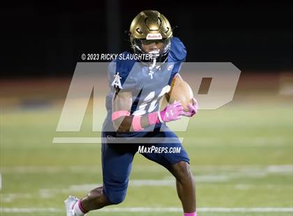 Thumbnail 2 in Mater Dei @ Althoff Catholic photogallery.