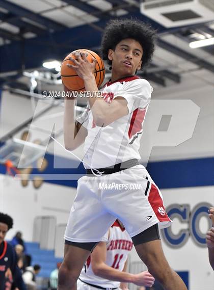 Thumbnail 2 in Fortune Early College vs. Saint Mary's (NCS TV Showcase) photogallery.