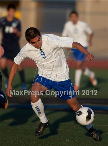 Thumbnail 3 in Crescenta Valley vs. El Rancho (CIF SS D4 Final) photogallery.