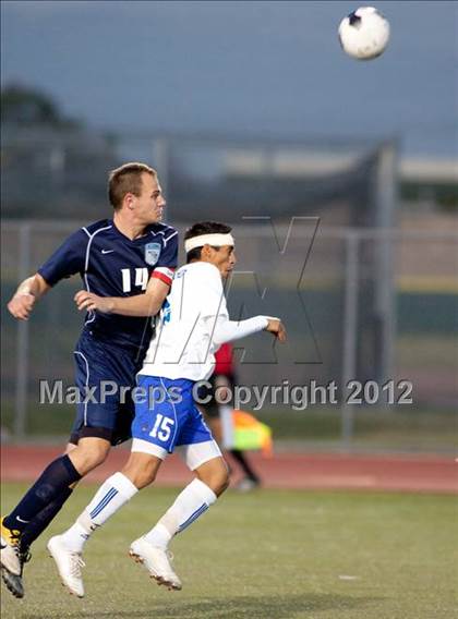 Thumbnail 1 in Crescenta Valley vs. El Rancho (CIF SS D4 Final) photogallery.