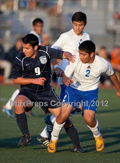 Thumbnail 1 in Crescenta Valley vs. El Rancho (CIF SS D4 Final) photogallery.
