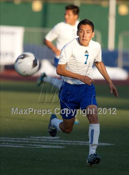 Thumbnail 3 in Crescenta Valley vs. El Rancho (CIF SS D4 Final) photogallery.