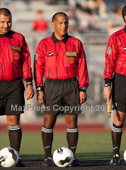 Thumbnail 1 in Crescenta Valley vs. El Rancho (CIF SS D4 Final) photogallery.