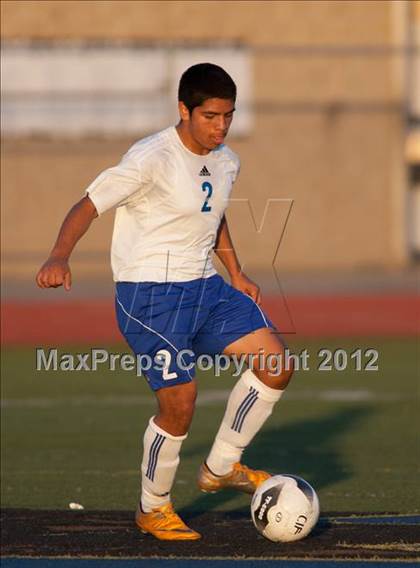 Thumbnail 2 in Crescenta Valley vs. El Rancho (CIF SS D4 Final) photogallery.