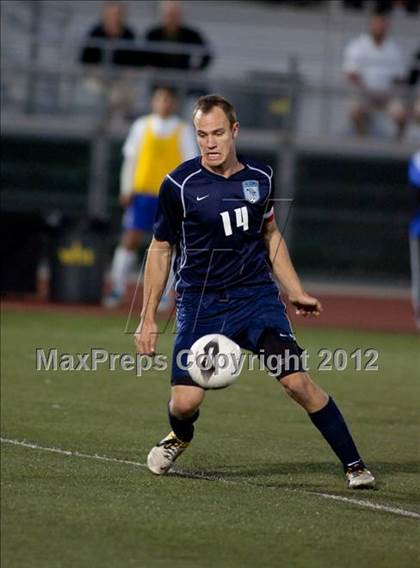 Thumbnail 2 in Crescenta Valley vs. El Rancho (CIF SS D4 Final) photogallery.