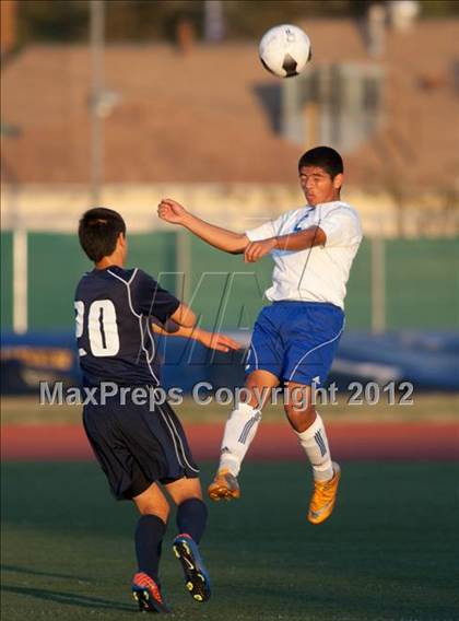 Thumbnail 1 in Crescenta Valley vs. El Rancho (CIF SS D4 Final) photogallery.