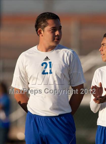 Thumbnail 3 in Crescenta Valley vs. El Rancho (CIF SS D4 Final) photogallery.