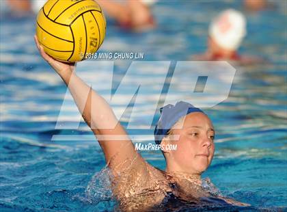 Thumbnail 2 in Newport Harbor vs. Mater Dei (Barnett Holiday Cup) photogallery.