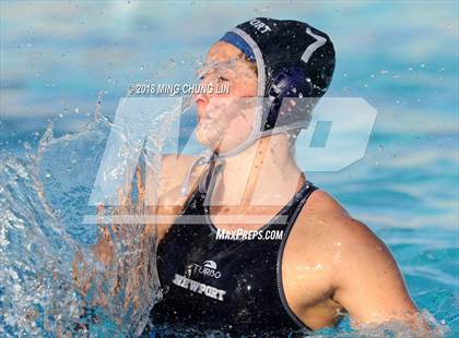 Thumbnail 2 in Newport Harbor vs. Mater Dei (Barnett Holiday Cup) photogallery.