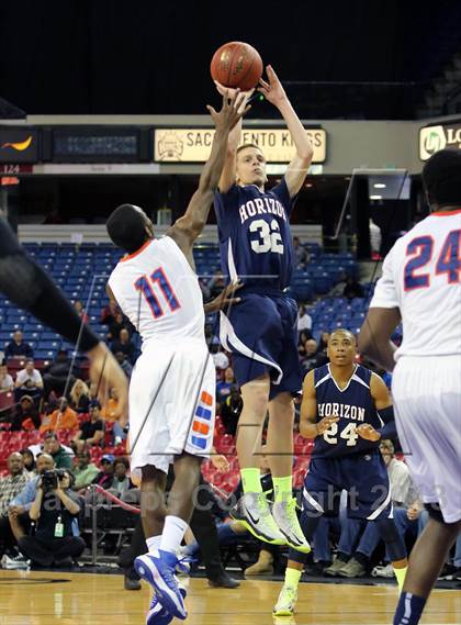 Thumbnail 1 in St. Joseph Notre Dame vs Horizon (CIF State D5 Final) photogallery.