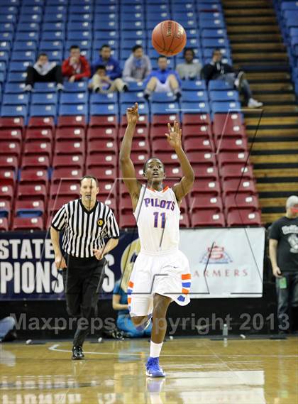 Thumbnail 3 in St. Joseph Notre Dame vs Horizon (CIF State D5 Final) photogallery.