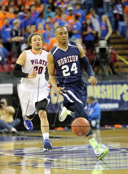 Thumbnail 2 in St. Joseph Notre Dame vs Horizon (CIF State D5 Final) photogallery.