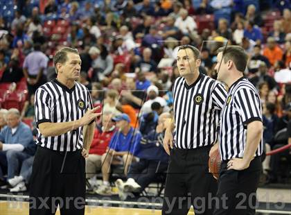 Thumbnail 2 in St. Joseph Notre Dame vs Horizon (CIF State D5 Final) photogallery.