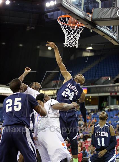 Thumbnail 2 in St. Joseph Notre Dame vs Horizon (CIF State D5 Final) photogallery.
