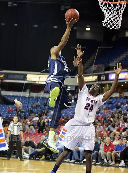 Thumbnail 3 in St. Joseph Notre Dame vs Horizon (CIF State D5 Final) photogallery.