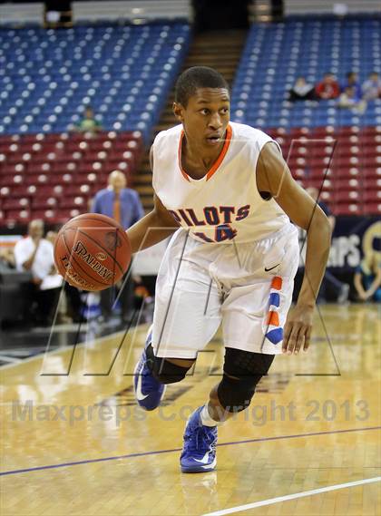 Thumbnail 1 in St. Joseph Notre Dame vs Horizon (CIF State D5 Final) photogallery.