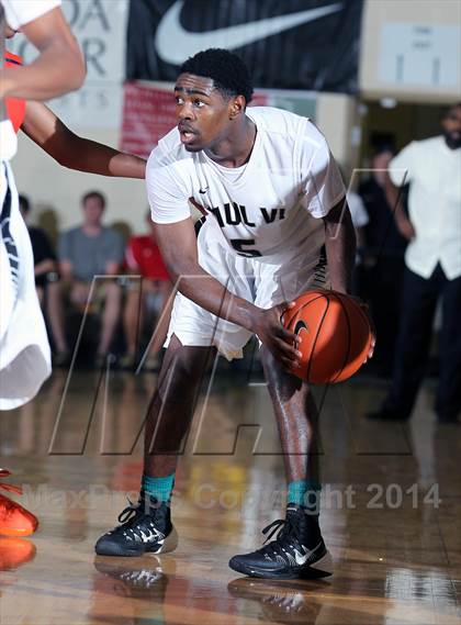 Thumbnail 1 in Paul VI vs. Whitney Young (City of Palms Classic) photogallery.