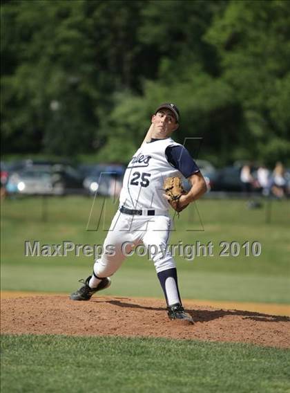 Thumbnail 1 in Mamaroneck @ Suffern (Section 1 Class AA Semifinal) photogallery.
