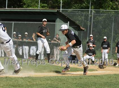 Thumbnail 2 in Mamaroneck @ Suffern (Section 1 Class AA Semifinal) photogallery.