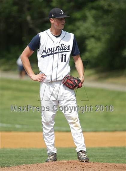 Thumbnail 2 in Mamaroneck @ Suffern (Section 1 Class AA Semifinal) photogallery.