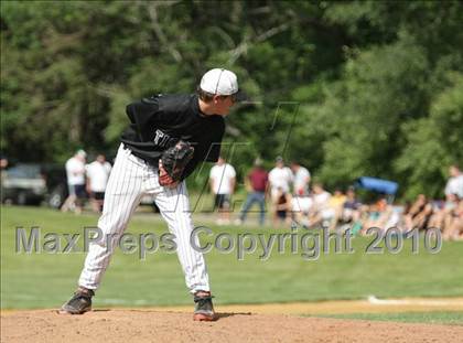 Thumbnail 3 in Mamaroneck @ Suffern (Section 1 Class AA Semifinal) photogallery.