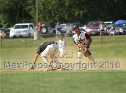 Thumbnail 3 in Mamaroneck @ Suffern (Section 1 Class AA Semifinal) photogallery.
