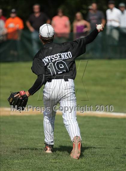 Thumbnail 3 in Mamaroneck @ Suffern (Section 1 Class AA Semifinal) photogallery.
