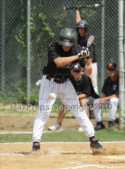Thumbnail 3 in Mamaroneck @ Suffern (Section 1 Class AA Semifinal) photogallery.