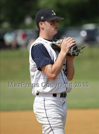 Thumbnail 3 in Mamaroneck @ Suffern (Section 1 Class AA Semifinal) photogallery.