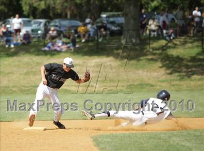 Thumbnail 2 in Mamaroneck @ Suffern (Section 1 Class AA Semifinal) photogallery.