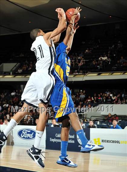 Thumbnail 1 in Mayfair vs. Gahr (CIF SS D2A Final) photogallery.
