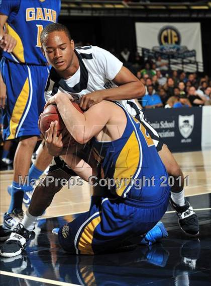 Thumbnail 2 in Mayfair vs. Gahr (CIF SS D2A Final) photogallery.