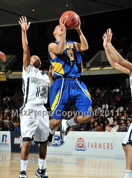 Thumbnail 3 in Mayfair vs. Gahr (CIF SS D2A Final) photogallery.