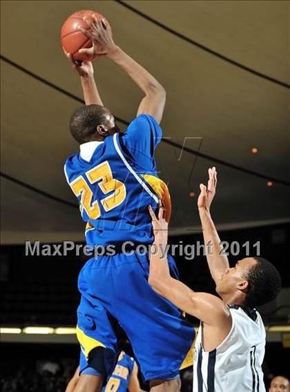 Thumbnail 2 in Mayfair vs. Gahr (CIF SS D2A Final) photogallery.