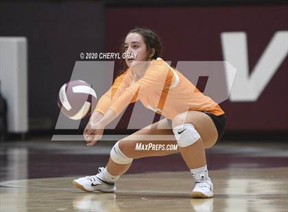 Thumbnail 3 in Sullivan Central @ Tennessee photogallery.