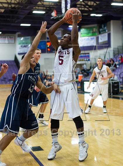 Thumbnail 3 in Hunter vs. Northridge (Riverton Holiday Tourney) photogallery.