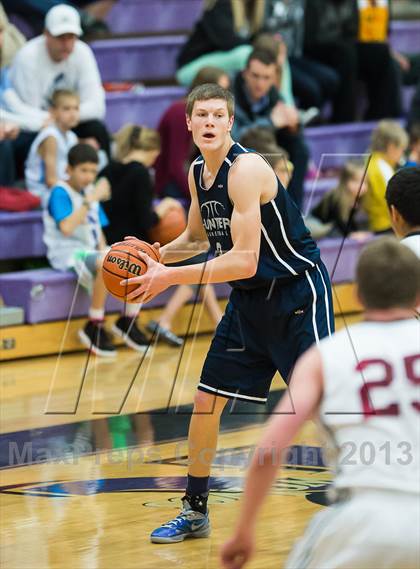 Thumbnail 2 in Hunter vs. Northridge (Riverton Holiday Tourney) photogallery.