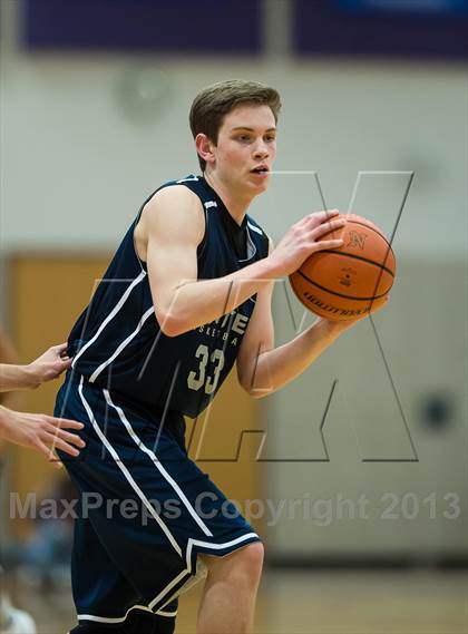 Thumbnail 2 in Hunter vs. Northridge (Riverton Holiday Tourney) photogallery.