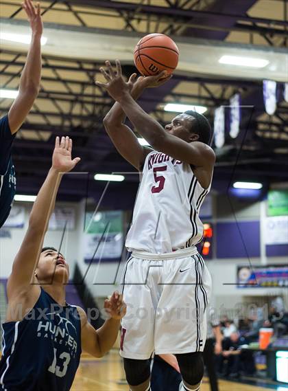 Thumbnail 2 in Hunter vs. Northridge (Riverton Holiday Tourney) photogallery.