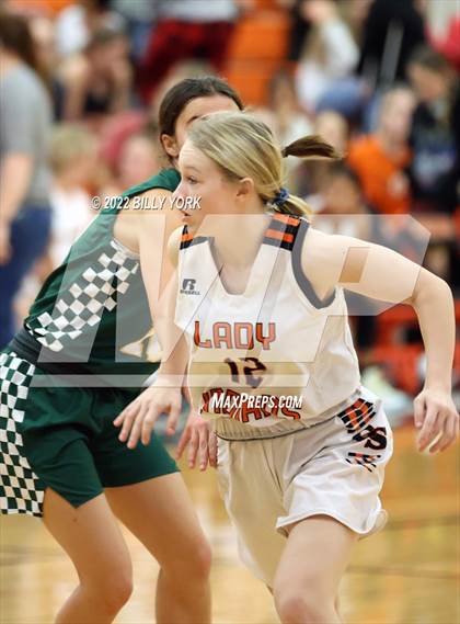 Thumbnail 2 in Grand Saline vs Harleton photogallery.