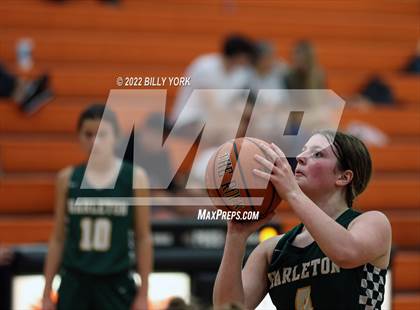Thumbnail 2 in Grand Saline vs Harleton photogallery.
