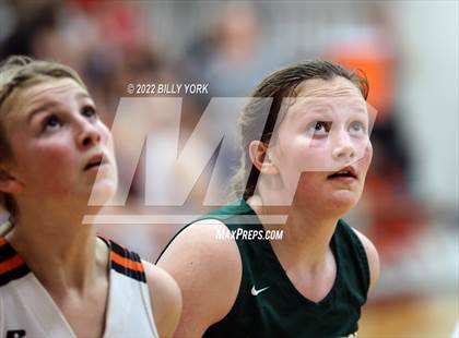 Thumbnail 3 in Grand Saline vs Harleton photogallery.