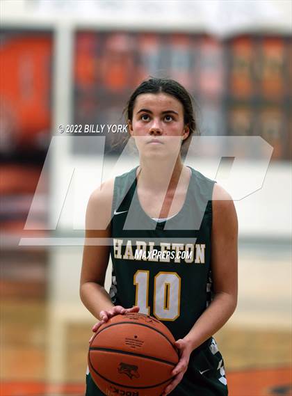 Thumbnail 1 in Grand Saline vs Harleton photogallery.