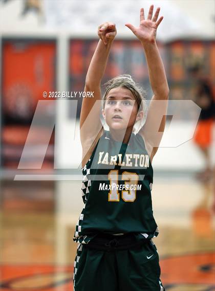 Thumbnail 2 in Grand Saline vs Harleton photogallery.