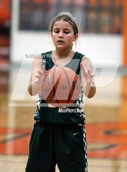 Thumbnail 1 in Grand Saline vs Harleton photogallery.