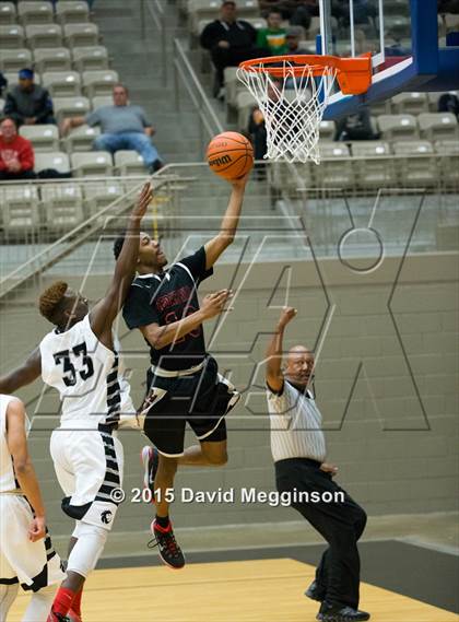 Thumbnail 3 in Cedar Hill vs. Guyer (UIL 6A Area Playoff) photogallery.