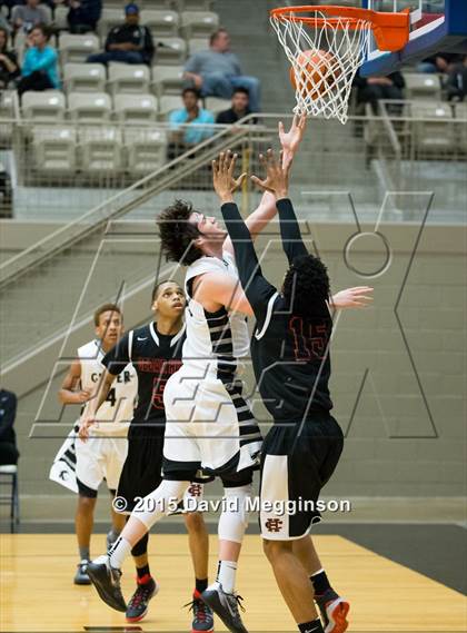 Thumbnail 1 in Cedar Hill vs. Guyer (UIL 6A Area Playoff) photogallery.