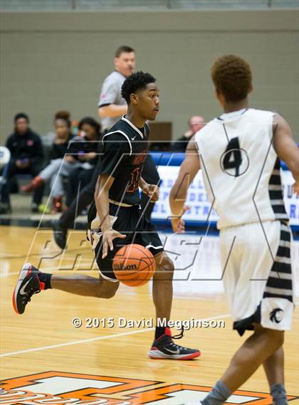 Thumbnail 3 in Cedar Hill vs. Guyer (UIL 6A Area Playoff) photogallery.