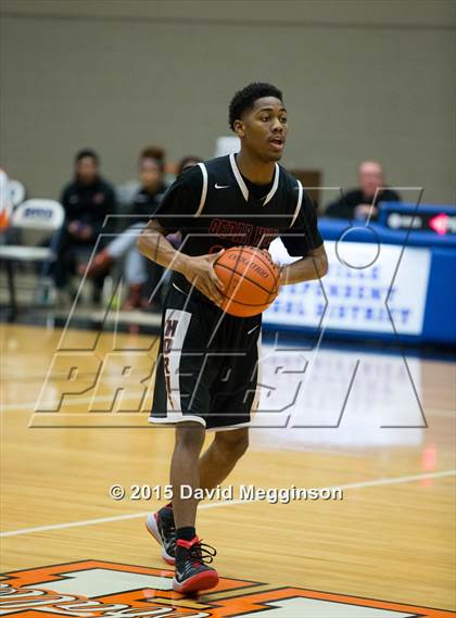 Thumbnail 2 in Cedar Hill vs. Guyer (UIL 6A Area Playoff) photogallery.